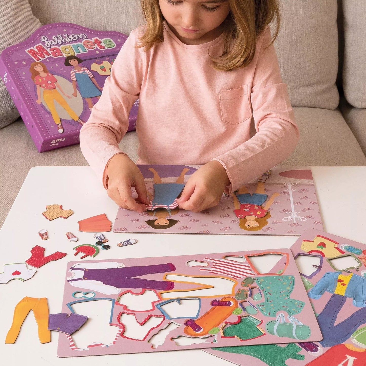 Madingų magnetukų rinkinys - MADA