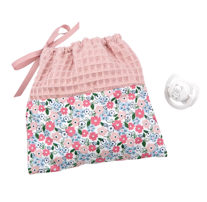 Arias kūdikėlis su rožine kepuryte, 30 cm