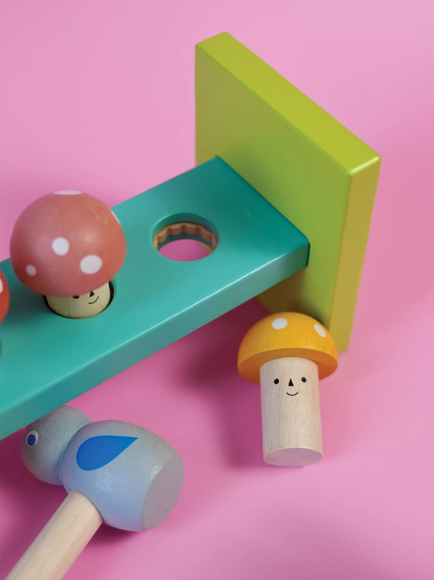 Mentari Kalimo žaidimas, Grybukai