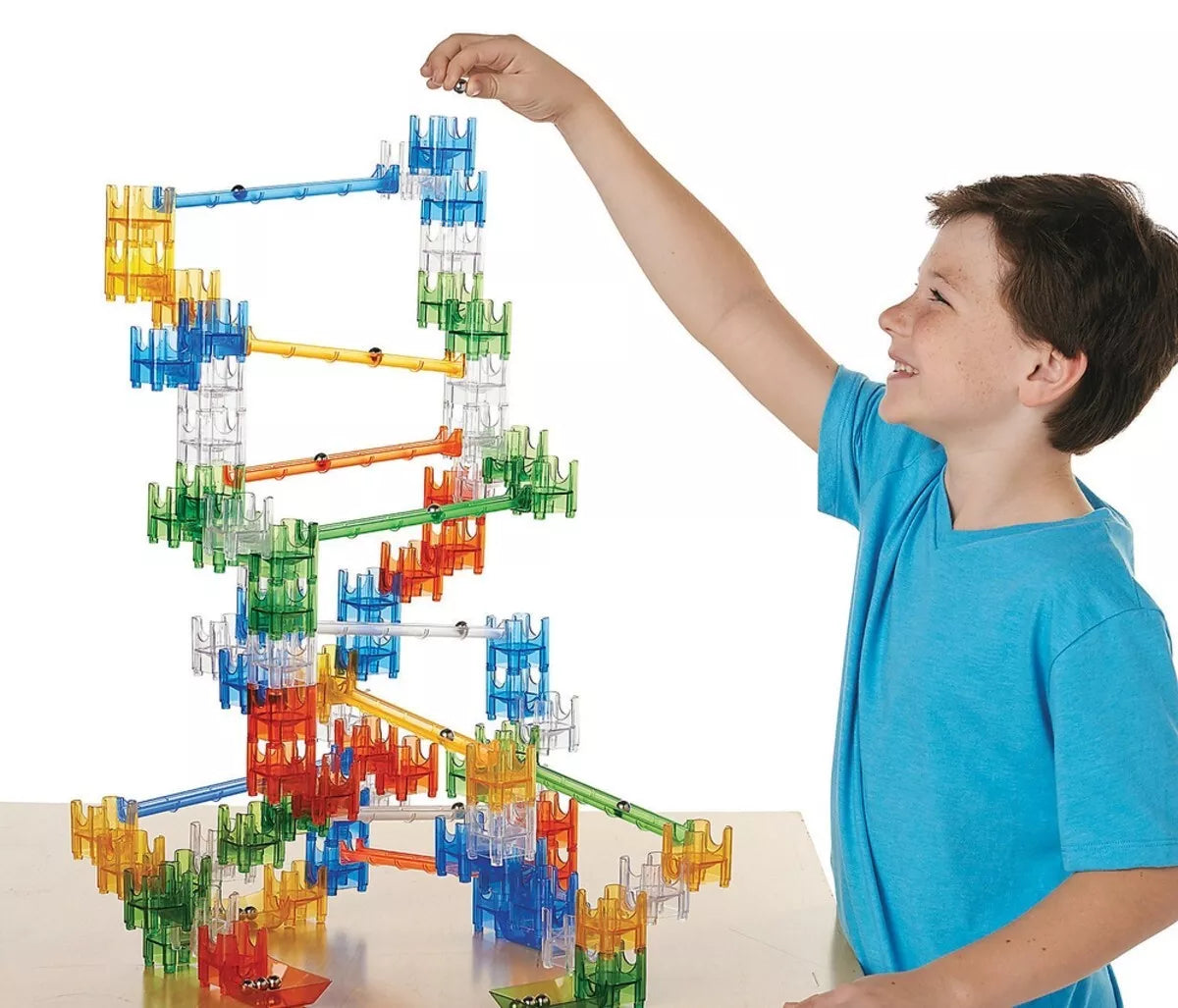 Q-BA-MAZE 2.0: RAILS labirintų konstruktorius