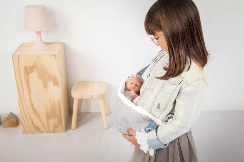 Arias miegantis kūdikėlis, verkia, 28 cm