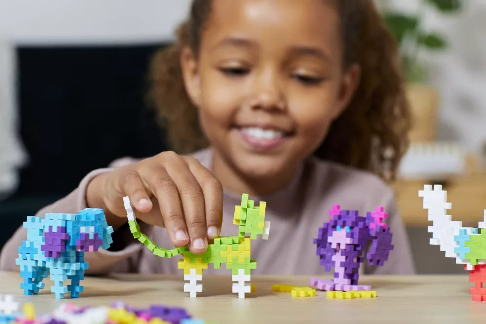 Plus Plus konstruktorius, Mokausi statyti gyvūnėlius, 275 det.